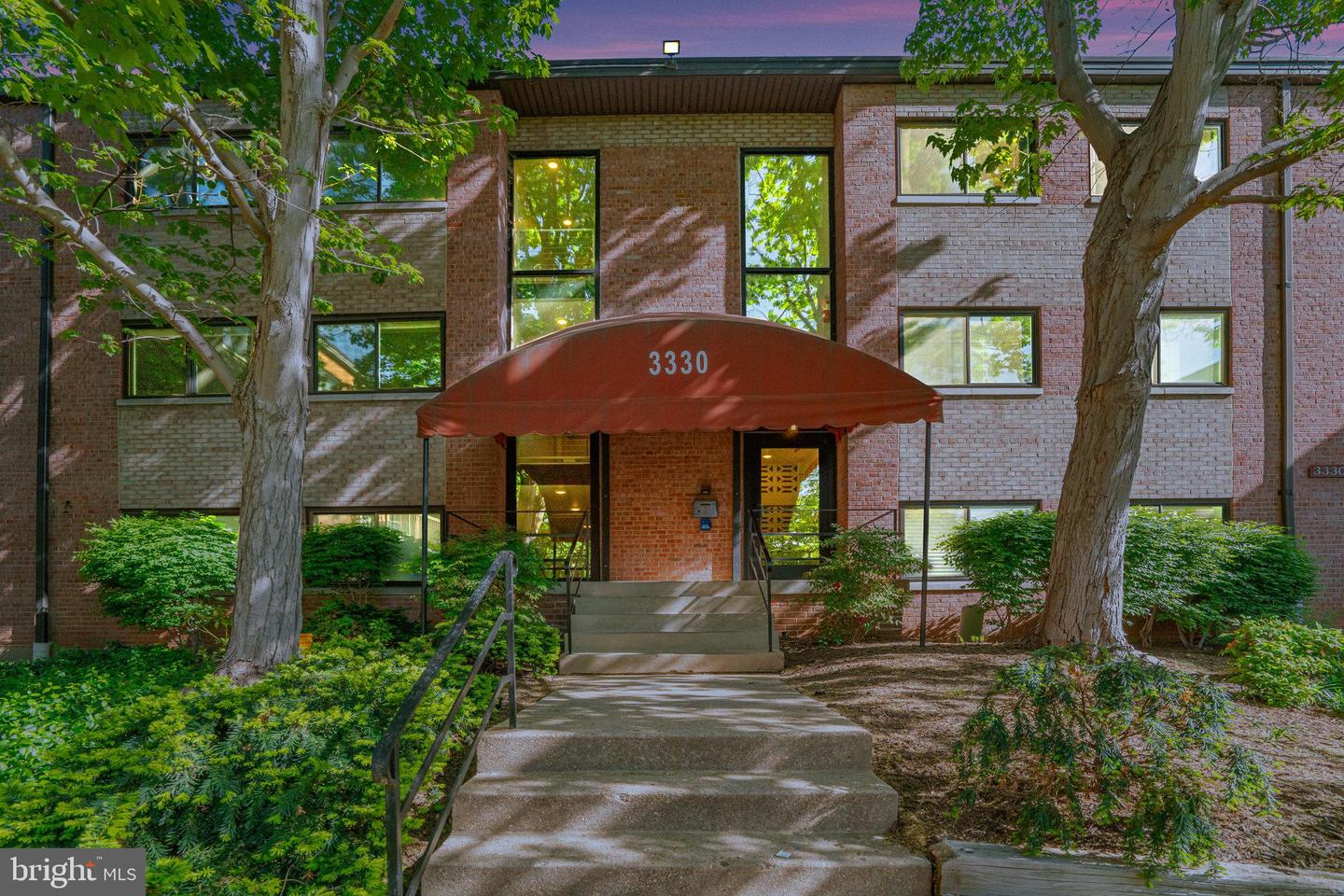 3330 S 28TH ST #203, ALEXANDRIA, Virginia 22302, 2 Bedrooms Bedrooms, ,1 BathroomBathrooms,Residential,For sale,3330 S 28TH ST #203,VAAX2044544 MLS # VAAX2044544