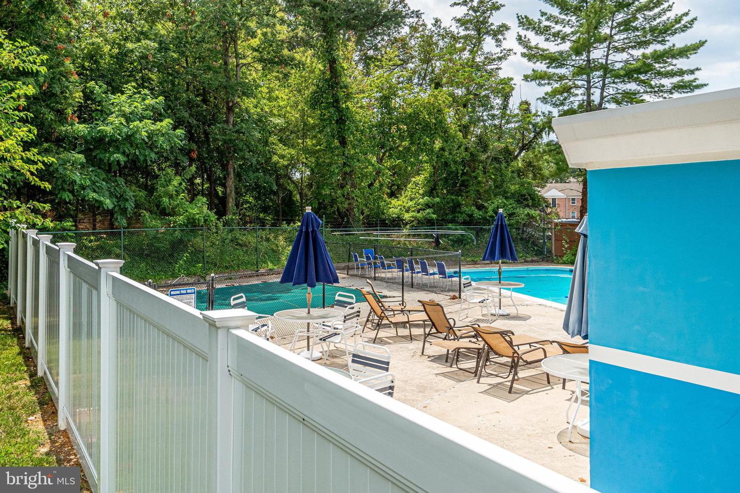 3330 S 28TH ST #203, ALEXANDRIA, Virginia 22302, 2 Bedrooms Bedrooms, ,1 BathroomBathrooms,Residential,For sale,3330 S 28TH ST #203,VAAX2044544 MLS # VAAX2044544