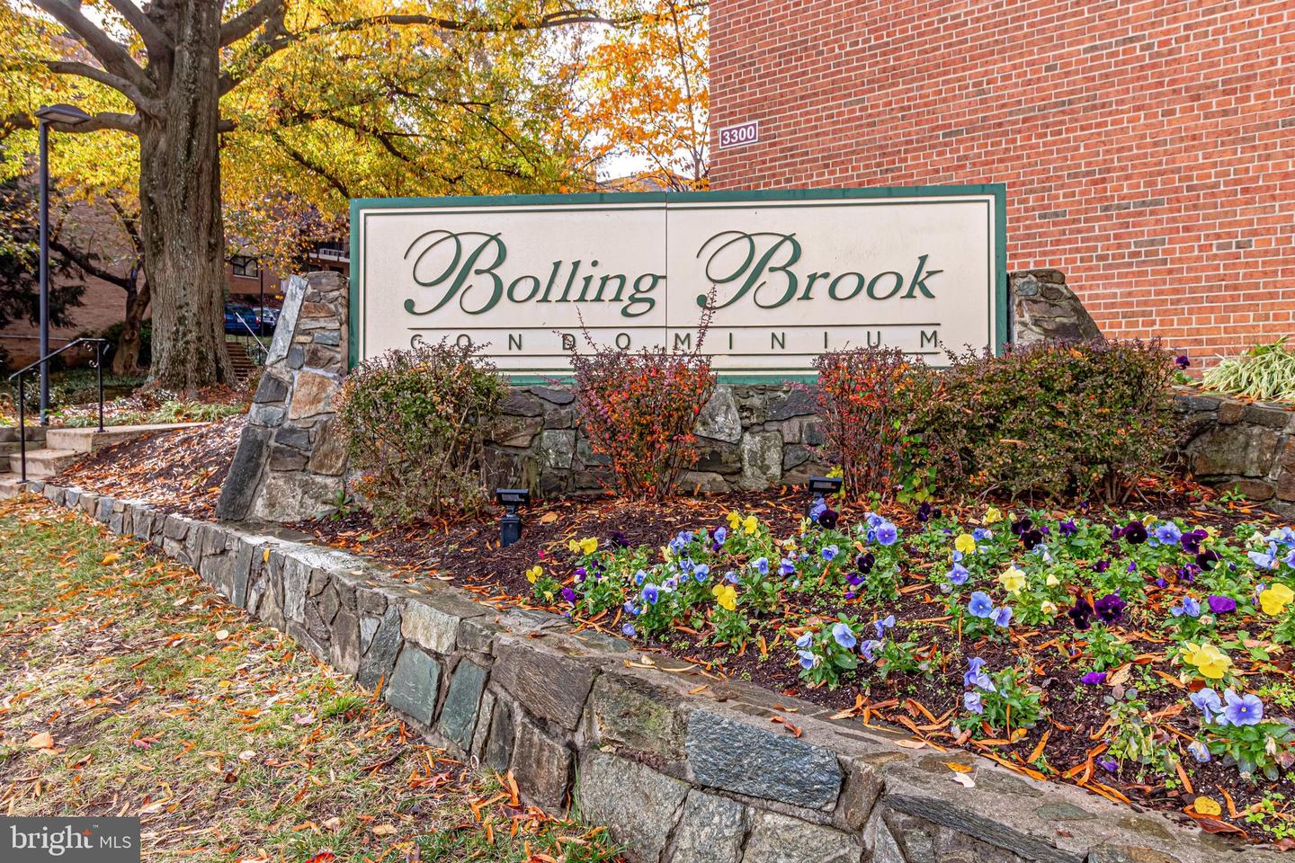 3330 S 28TH ST #203, ALEXANDRIA, Virginia 22302, 2 Bedrooms Bedrooms, ,1 BathroomBathrooms,Residential,For sale,3330 S 28TH ST #203,VAAX2044544 MLS # VAAX2044544