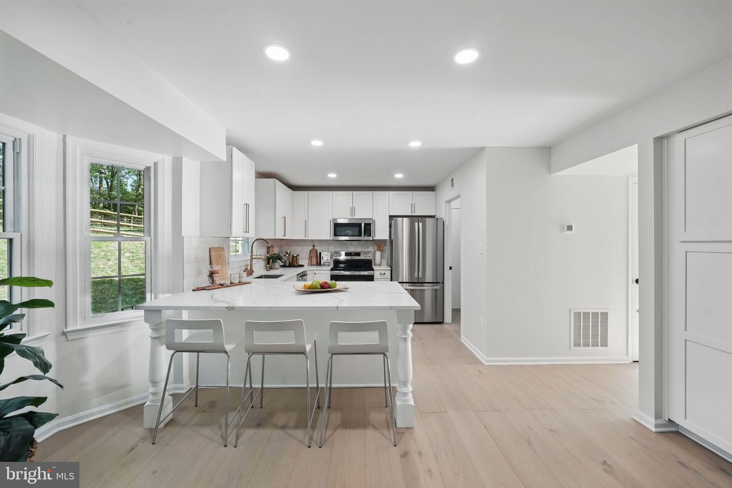 1277 GOLDEN EAGLE DR, RESTON, Virginia 20194, 4 Bedrooms Bedrooms, ,2 BathroomsBathrooms,Residential,For sale,1277 GOLDEN EAGLE DR,VAFX2236394 MLS # VAFX2236394