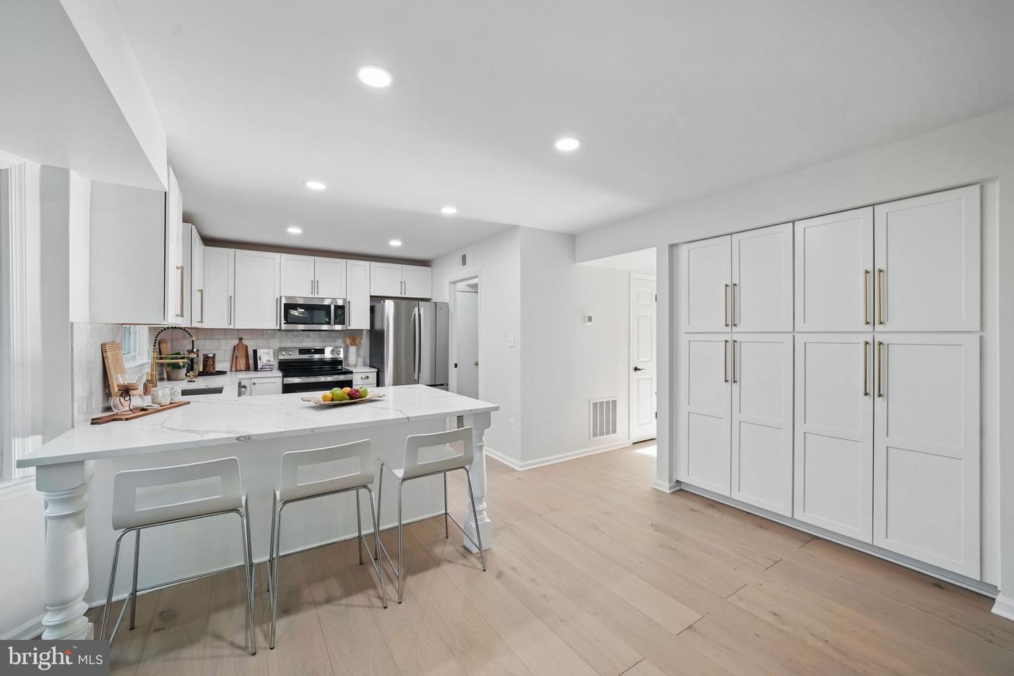 1277 GOLDEN EAGLE DR, RESTON, Virginia 20194, 4 Bedrooms Bedrooms, ,2 BathroomsBathrooms,Residential,For sale,1277 GOLDEN EAGLE DR,VAFX2236394 MLS # VAFX2236394
