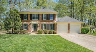 1277 GOLDEN EAGLE DR, RESTON, Virginia 20194, 4 Bedrooms Bedrooms, ,2 BathroomsBathrooms,Residential,For sale,1277 GOLDEN EAGLE DR,VAFX2236394 MLS # VAFX2236394