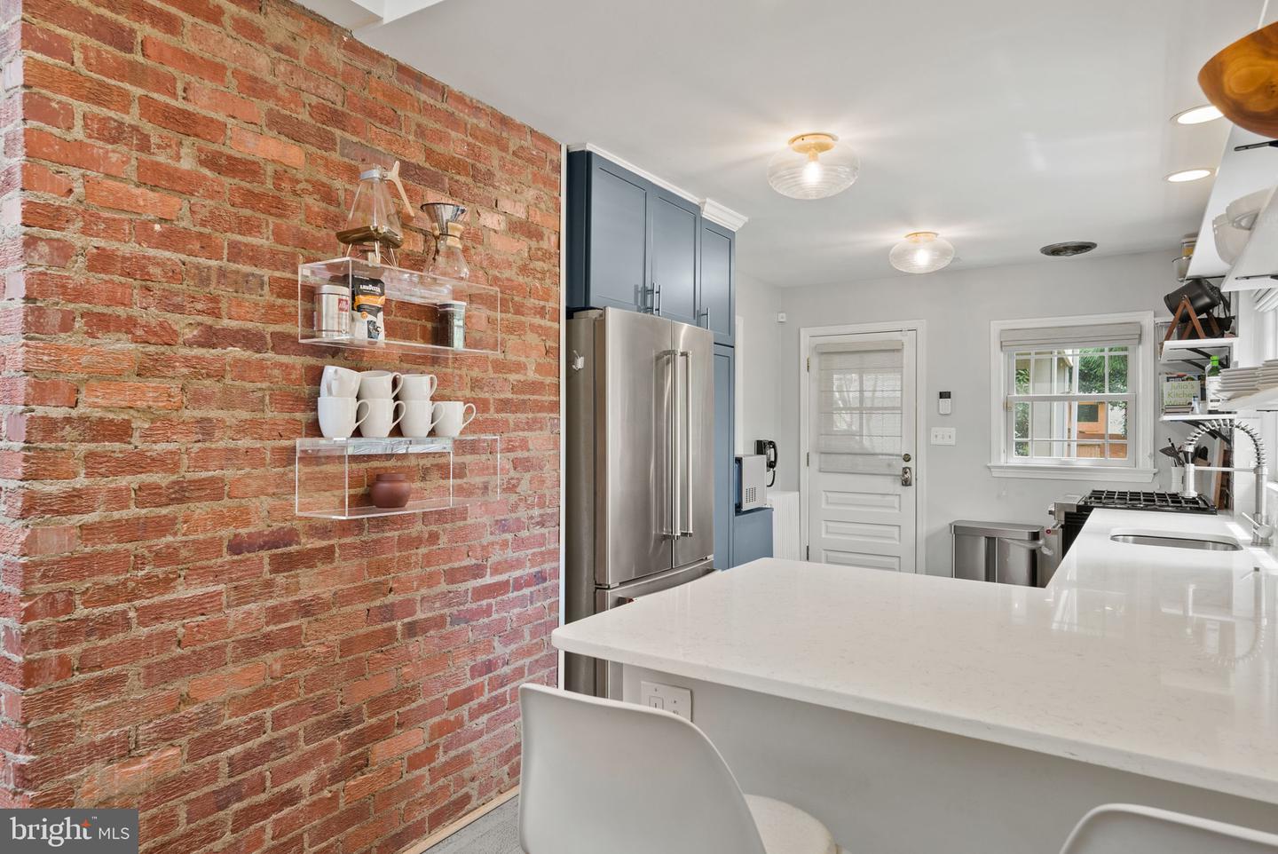 2006 SCROGGINS RD, ALEXANDRIA, Virginia 22302, 3 Bedrooms Bedrooms, ,2 BathroomsBathrooms,Residential,For sale,2006 SCROGGINS RD,VAAX2044578 MLS # VAAX2044578