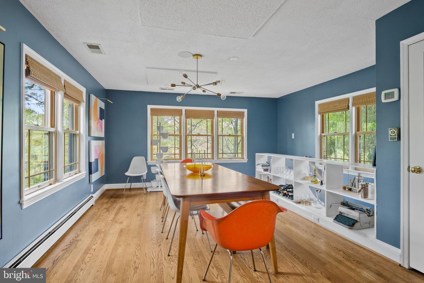 2006 SCROGGINS RD, ALEXANDRIA, Virginia 22302, 3 Bedrooms Bedrooms, ,2 BathroomsBathrooms,Residential,For sale,2006 SCROGGINS RD,VAAX2044578 MLS # VAAX2044578