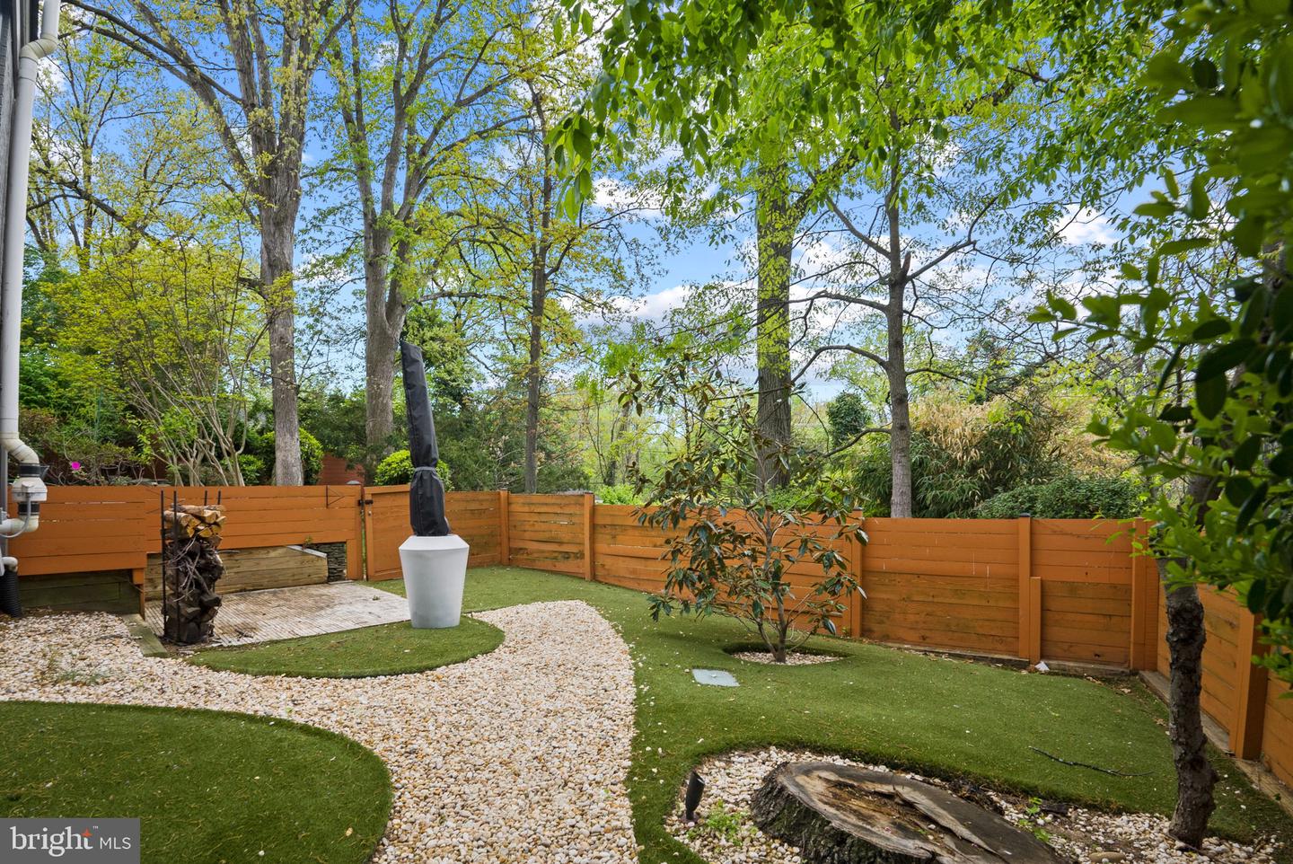2006 SCROGGINS RD, ALEXANDRIA, Virginia 22302, 3 Bedrooms Bedrooms, ,2 BathroomsBathrooms,Residential,For sale,2006 SCROGGINS RD,VAAX2044578 MLS # VAAX2044578