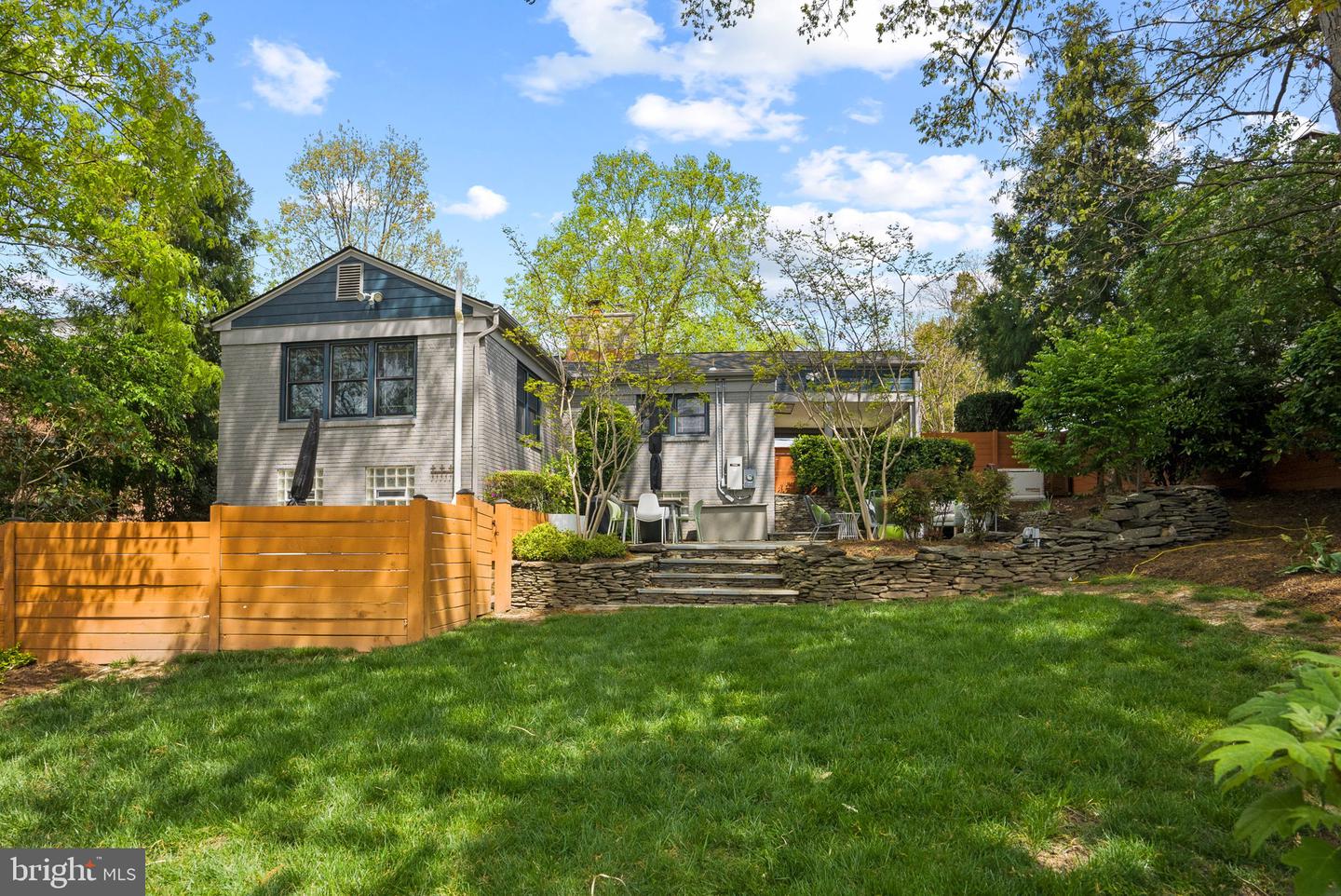 2006 SCROGGINS RD, ALEXANDRIA, Virginia 22302, 3 Bedrooms Bedrooms, ,2 BathroomsBathrooms,Residential,For sale,2006 SCROGGINS RD,VAAX2044578 MLS # VAAX2044578