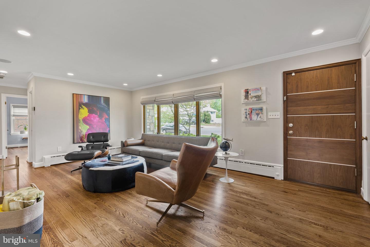 2006 SCROGGINS RD, ALEXANDRIA, Virginia 22302, 3 Bedrooms Bedrooms, ,2 BathroomsBathrooms,Residential,For sale,2006 SCROGGINS RD,VAAX2044578 MLS # VAAX2044578