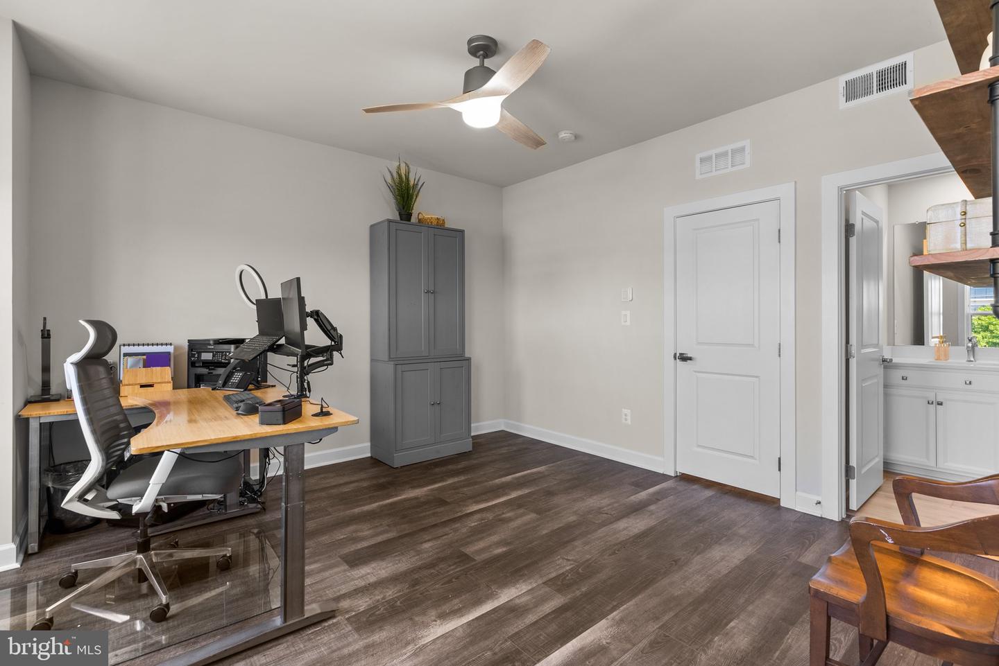 12998 HATTONTOWN SQ, HERNDON, Virginia 20171, 3 Bedrooms Bedrooms, ,3 BathroomsBathrooms,Residential,For sale,12998 HATTONTOWN SQ,VAFX2236500 MLS # VAFX2236500