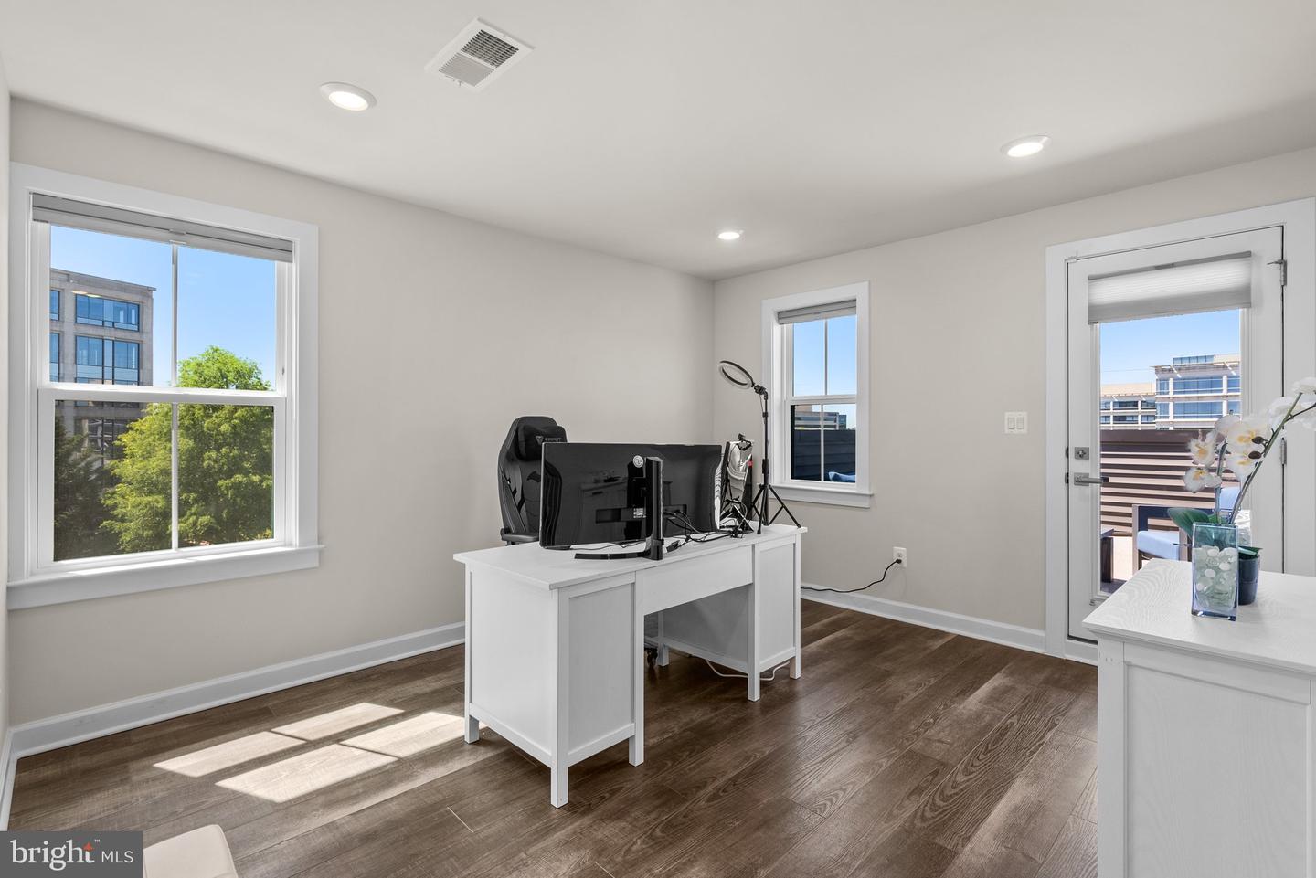 12998 HATTONTOWN SQ, HERNDON, Virginia 20171, 3 Bedrooms Bedrooms, ,3 BathroomsBathrooms,Residential,For sale,12998 HATTONTOWN SQ,VAFX2236500 MLS # VAFX2236500