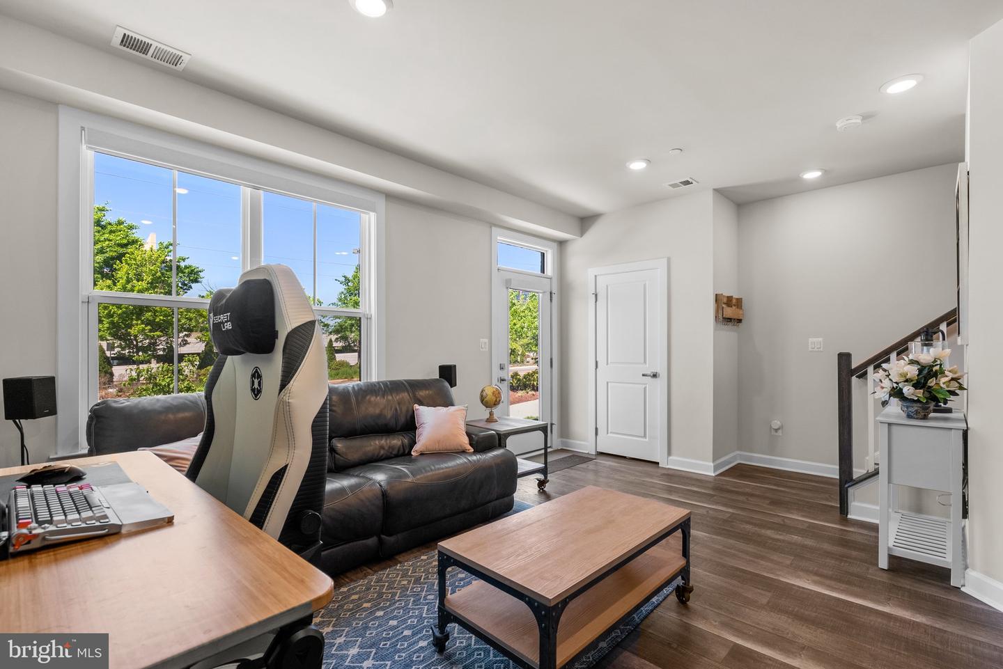 12998 HATTONTOWN SQ, HERNDON, Virginia 20171, 3 Bedrooms Bedrooms, ,3 BathroomsBathrooms,Residential,For sale,12998 HATTONTOWN SQ,VAFX2236500 MLS # VAFX2236500