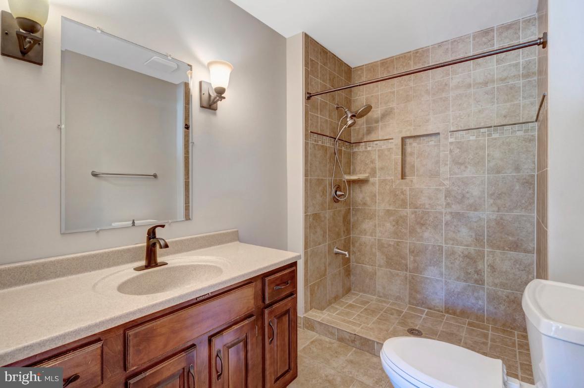 4187 STEPNEY DR, GAINESVILLE, Virginia 20155, 4 Bedrooms Bedrooms, ,4 BathroomsBathrooms,Residential,For sale,4187 STEPNEY DR,VAPW2092854 MLS # VAPW2092854
