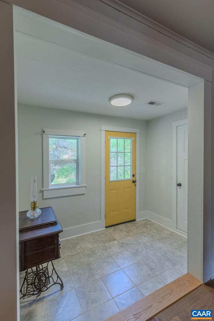 551 BREMO RD, BREMO BLUFF, Virginia 23022, 2 Bedrooms Bedrooms, ,1 BathroomBathrooms,Residential,For sale,551 BREMO RD,663674 MLS # 663674