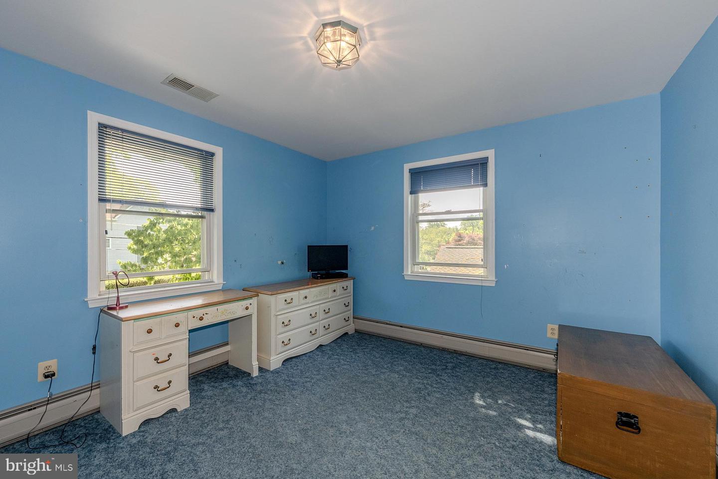 4108 FERN ST, FAIRFAX, Virginia 22030, 4 Bedrooms Bedrooms, ,3 BathroomsBathrooms,Residential,For sale,4108 FERN ST,VAFC2006212 MLS # VAFC2006212