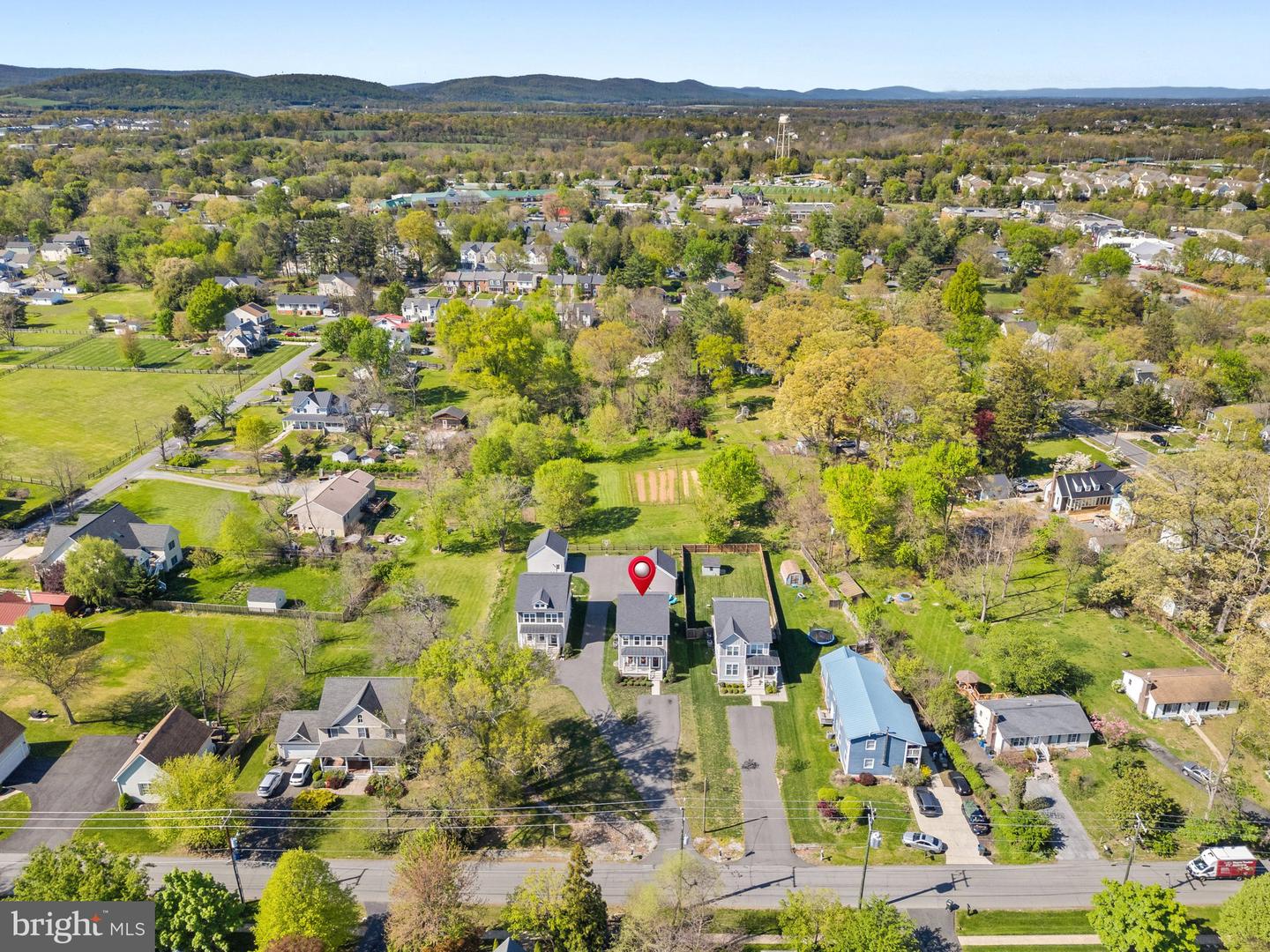 631 E G ST E, PURCELLVILLE, Virginia 20132, 5 Bedrooms Bedrooms, ,3 BathroomsBathrooms,Residential,For sale,631 E G ST E,VALO2094764 MLS # VALO2094764