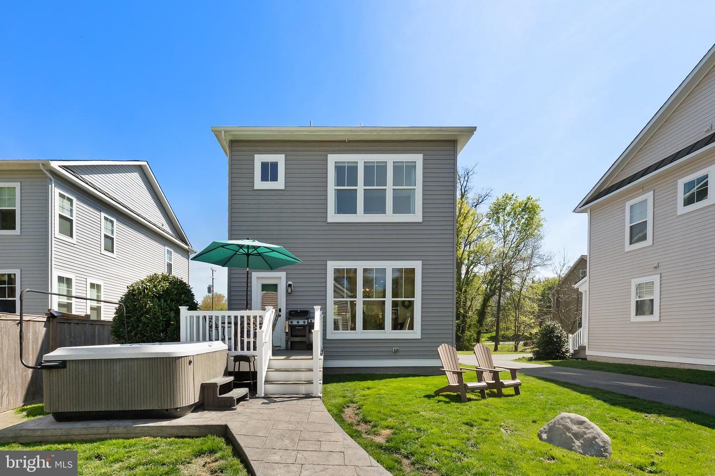 631 E G ST E, PURCELLVILLE, Virginia 20132, 5 Bedrooms Bedrooms, ,3 BathroomsBathrooms,Residential,For sale,631 E G ST E,VALO2094764 MLS # VALO2094764