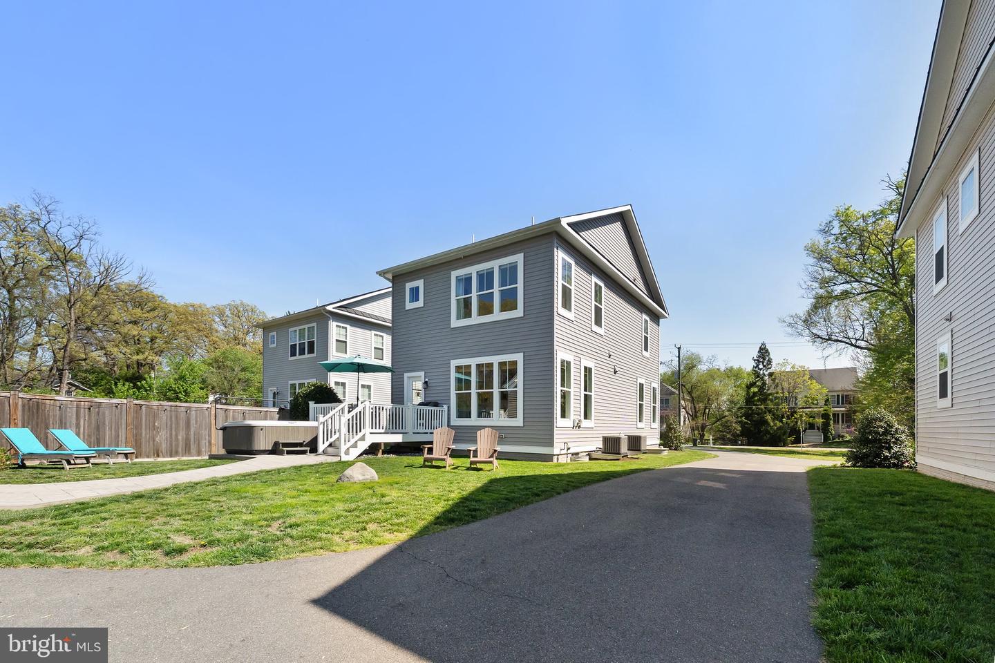 631 E G ST E, PURCELLVILLE, Virginia 20132, 5 Bedrooms Bedrooms, ,3 BathroomsBathrooms,Residential,For sale,631 E G ST E,VALO2094764 MLS # VALO2094764