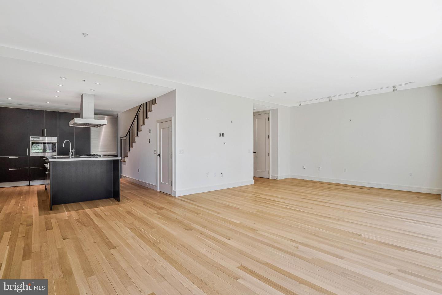 3303 WATER ST NW #3I, WASHINGTON, District Of Columbia 20007, 2 Bedrooms Bedrooms, ,2 BathroomsBathrooms,Residential,For sale,3303 WATER ST NW #3I,DCDC2197468 MLS # DCDC2197468