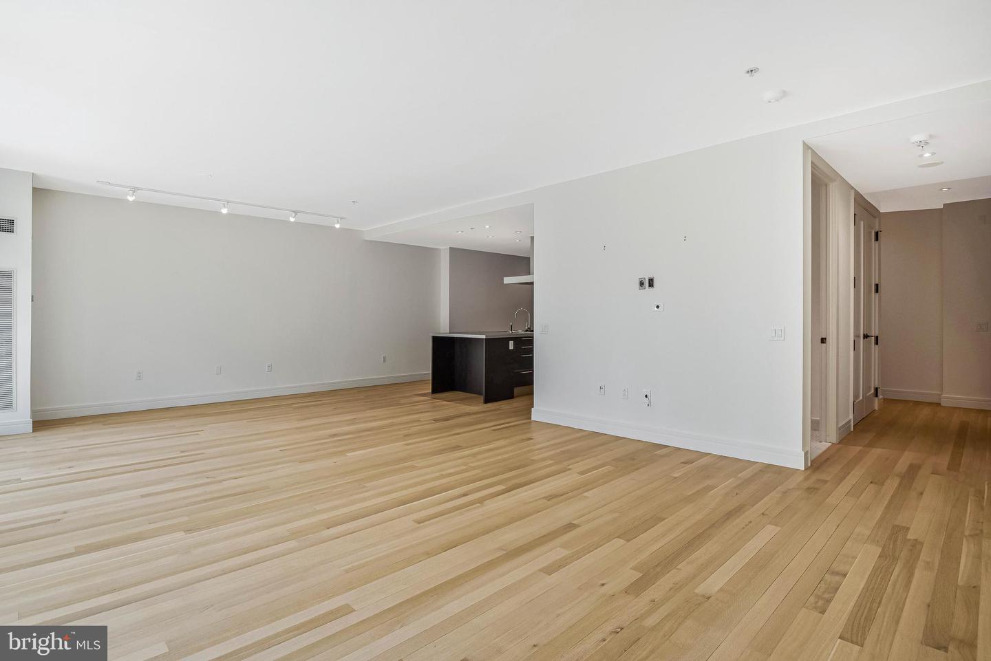 3303 WATER ST NW #3I, WASHINGTON, District Of Columbia 20007, 2 Bedrooms Bedrooms, ,2 BathroomsBathrooms,Residential,For sale,3303 WATER ST NW #3I,DCDC2197468 MLS # DCDC2197468