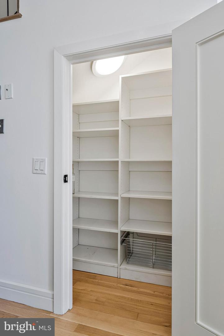 3303 WATER ST NW #3I, WASHINGTON, District Of Columbia 20007, 2 Bedrooms Bedrooms, ,2 BathroomsBathrooms,Residential,For sale,3303 WATER ST NW #3I,DCDC2197468 MLS # DCDC2197468
