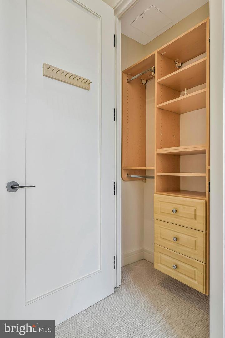 3303 WATER ST NW #3I, WASHINGTON, District Of Columbia 20007, 2 Bedrooms Bedrooms, ,2 BathroomsBathrooms,Residential,For sale,3303 WATER ST NW #3I,DCDC2197468 MLS # DCDC2197468