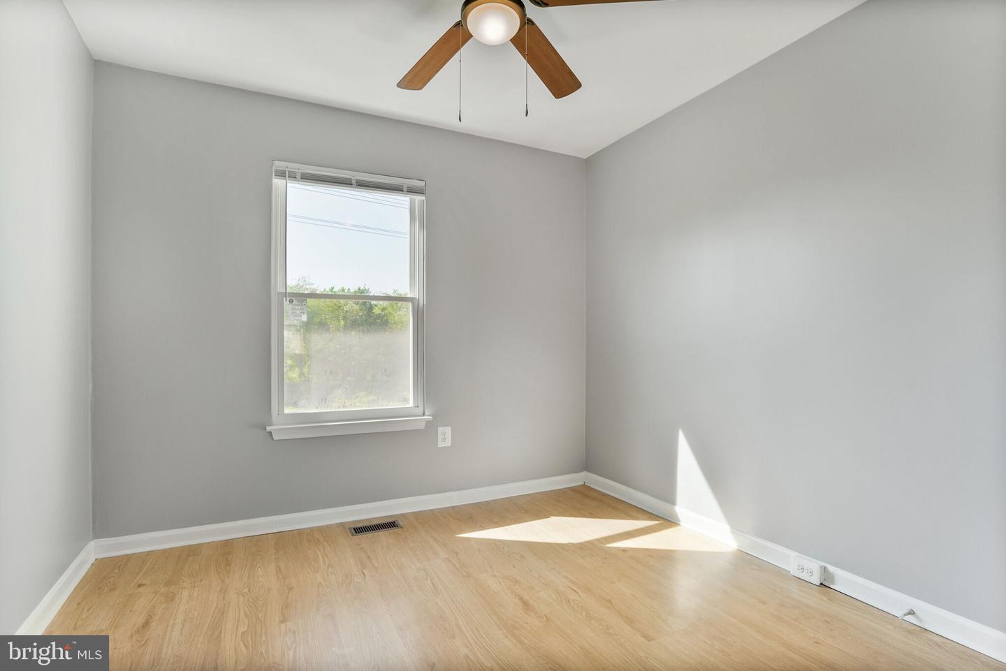 3655 DAHLGREN PL, DUMFRIES, Virginia 22026, 3 Bedrooms Bedrooms, ,3 BathroomsBathrooms,Residential,For sale,3655 DAHLGREN PL,VAPW2092900 MLS # VAPW2092900