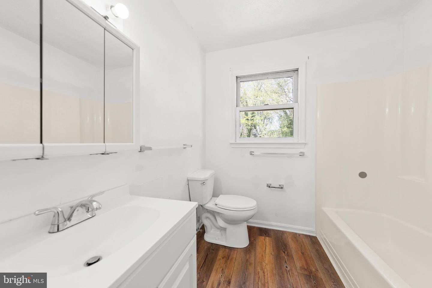 353 SHAWNEE AVE, WINCHESTER, Virginia 22601, 3 Bedrooms Bedrooms, ,1 BathroomBathrooms,Residential,For sale,353 SHAWNEE AVE,VAWI2007590 MLS # VAWI2007590