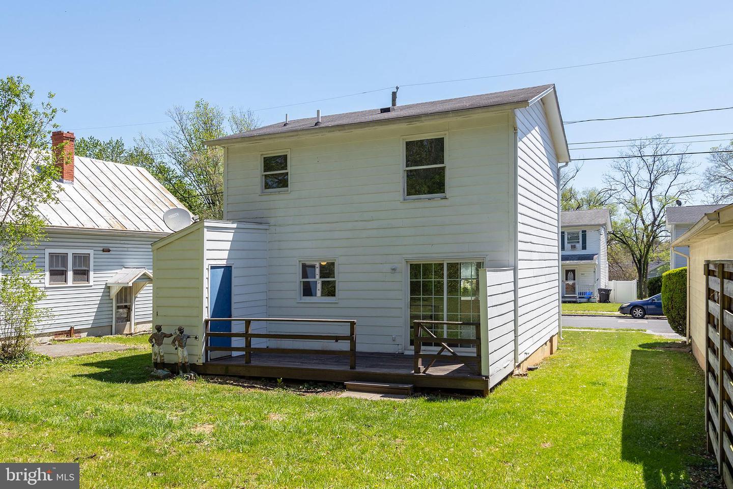 353 SHAWNEE AVE, WINCHESTER, Virginia 22601, 3 Bedrooms Bedrooms, ,1 BathroomBathrooms,Residential,For sale,353 SHAWNEE AVE,VAWI2007590 MLS # VAWI2007590