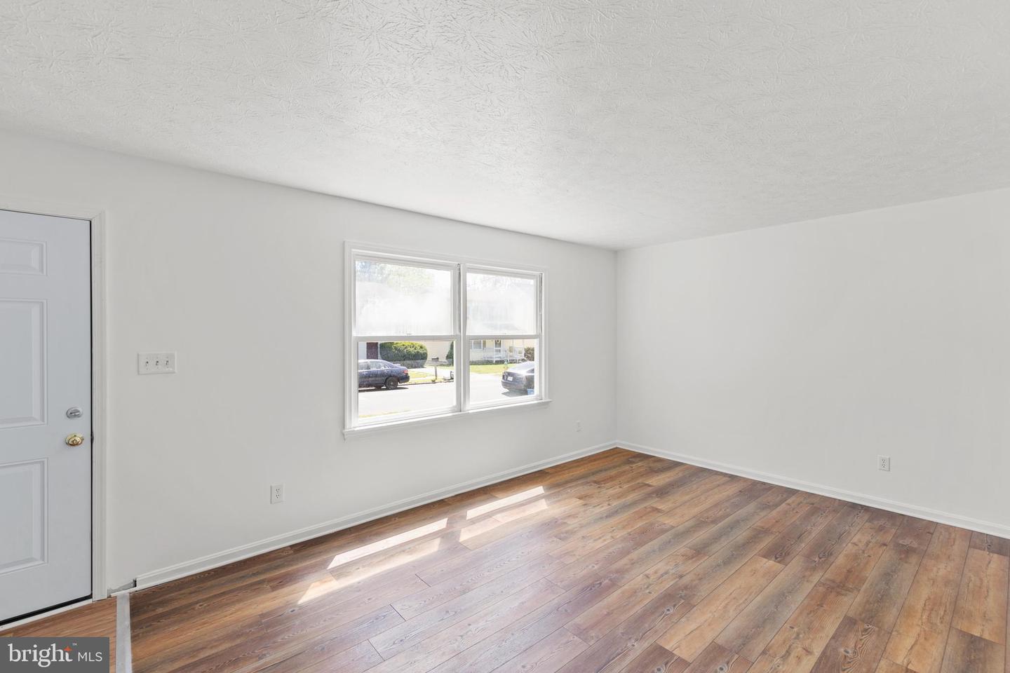 353 SHAWNEE AVE, WINCHESTER, Virginia 22601, 3 Bedrooms Bedrooms, ,1 BathroomBathrooms,Residential,For sale,353 SHAWNEE AVE,VAWI2007590 MLS # VAWI2007590