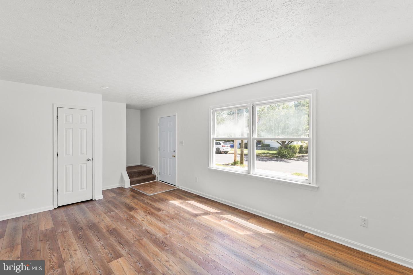 353 SHAWNEE AVE, WINCHESTER, Virginia 22601, 3 Bedrooms Bedrooms, ,1 BathroomBathrooms,Residential,For sale,353 SHAWNEE AVE,VAWI2007590 MLS # VAWI2007590