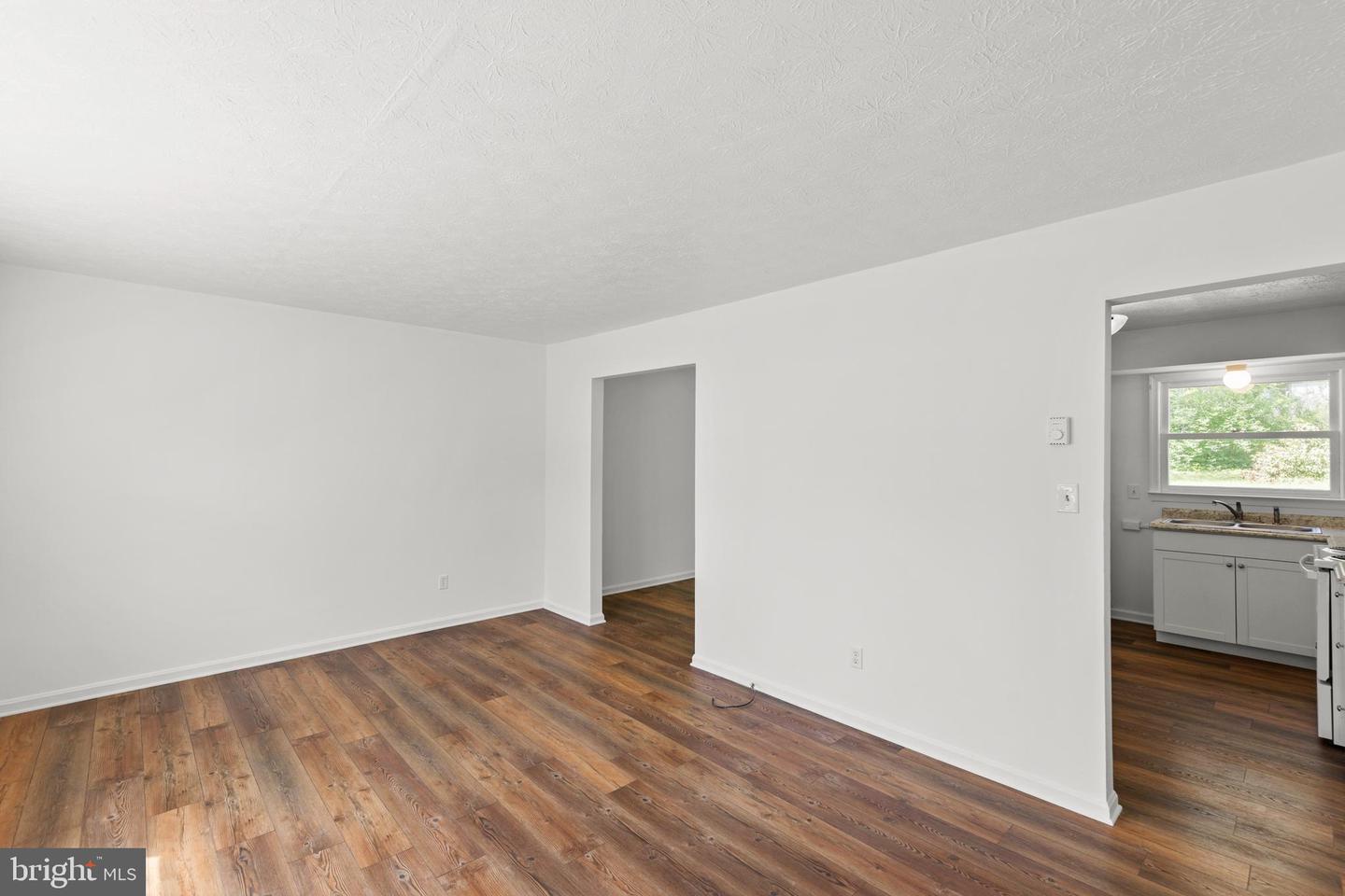 353 SHAWNEE AVE, WINCHESTER, Virginia 22601, 3 Bedrooms Bedrooms, ,1 BathroomBathrooms,Residential,For sale,353 SHAWNEE AVE,VAWI2007590 MLS # VAWI2007590