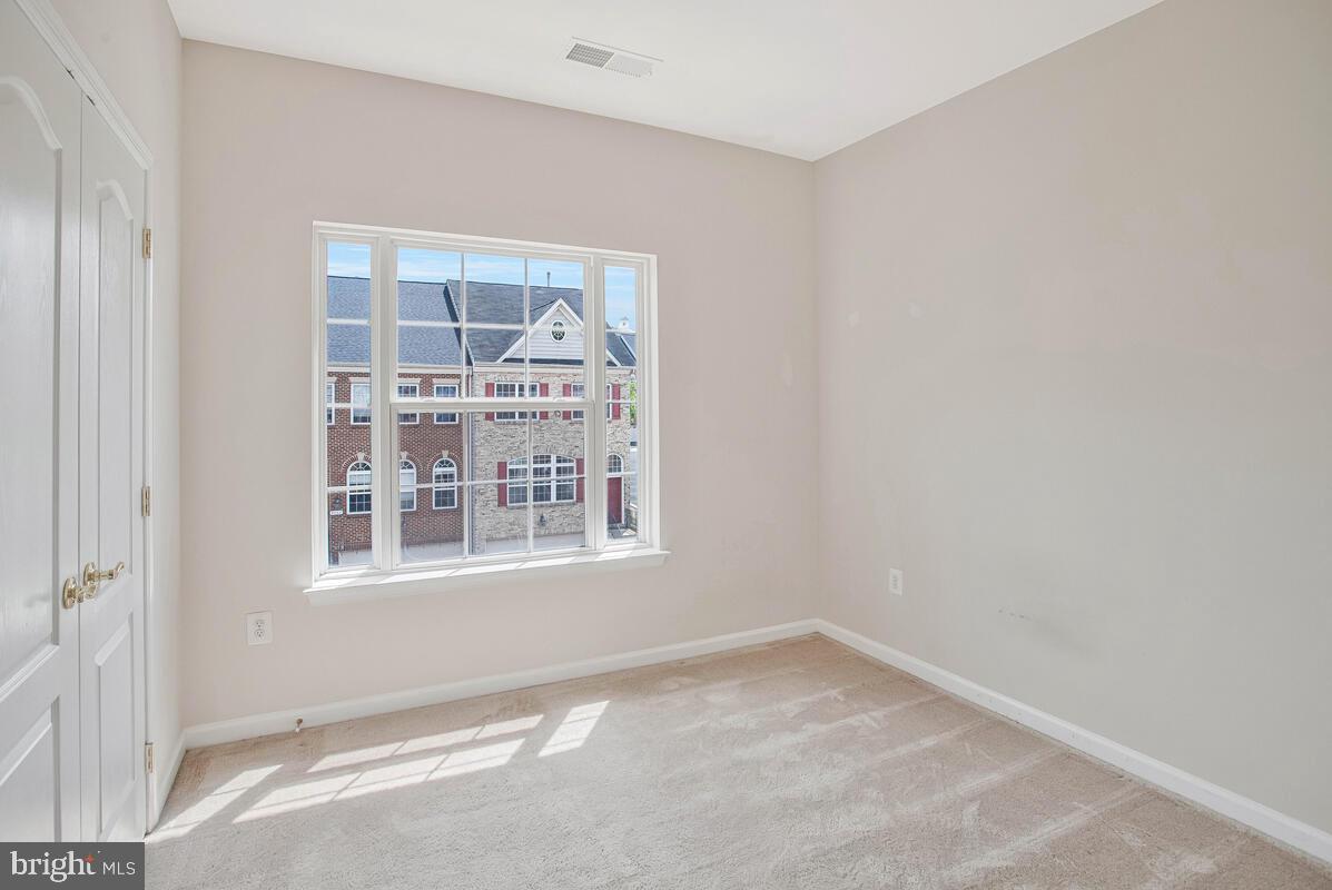 9786 CORBETT PL, MANASSAS PARK, Virginia 20111, 3 Bedrooms Bedrooms, ,3 BathroomsBathrooms,Residential,For sale,9786 CORBETT PL,VAMP2002998 MLS # VAMP2002998