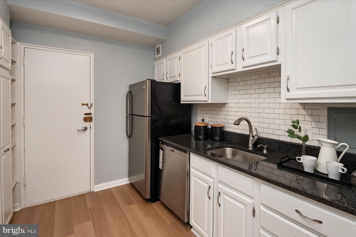 4740 CONNECTICUT AVE NW #515, WASHINGTON, District Of Columbia 20008, 2 Bedrooms Bedrooms, ,2 BathroomsBathrooms,Residential,For sale,4740 CONNECTICUT AVE NW #515,DCDC2197530 MLS # DCDC2197530