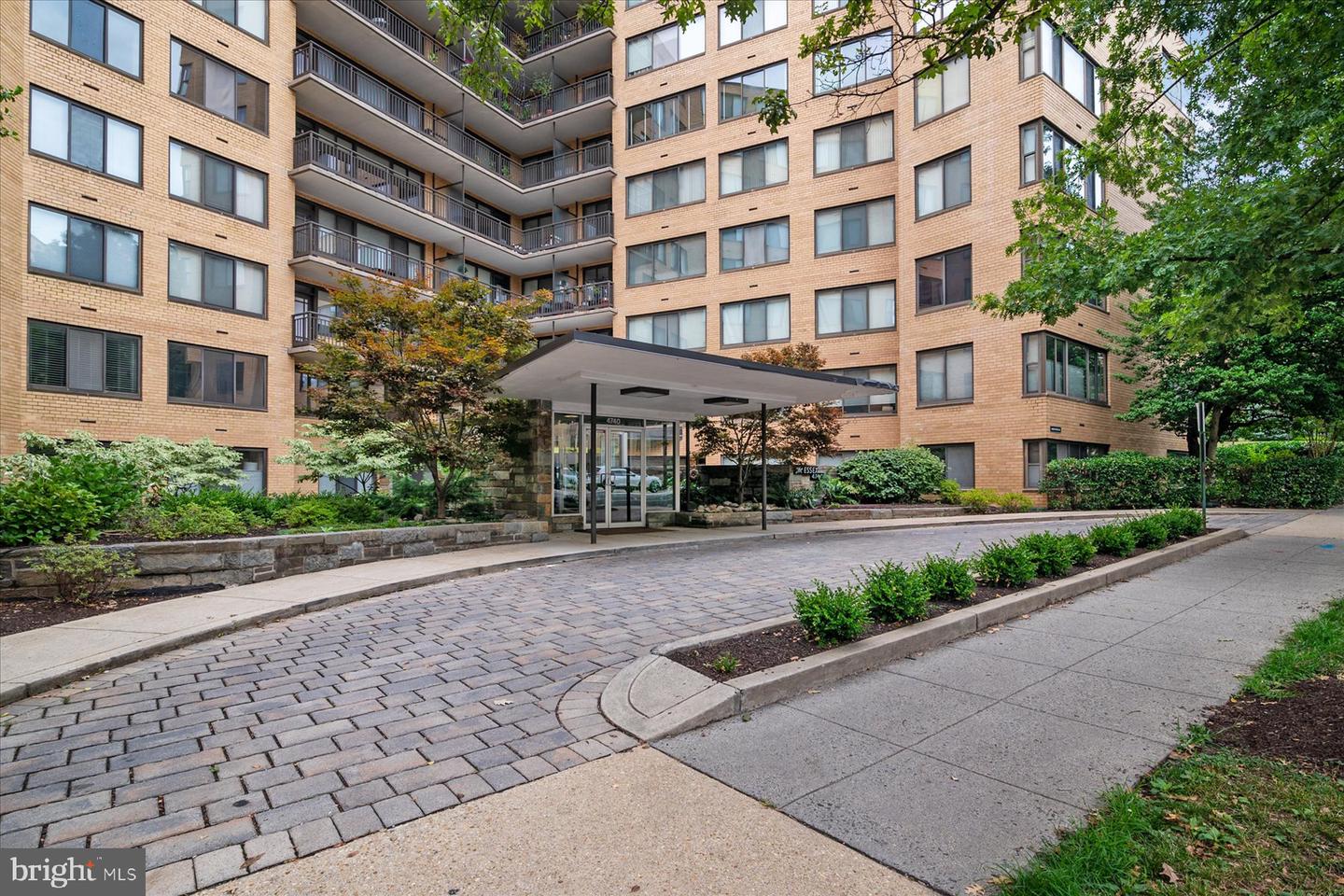 4740 CONNECTICUT AVE NW #515, WASHINGTON, District Of Columbia 20008, 2 Bedrooms Bedrooms, ,2 BathroomsBathrooms,Residential,For sale,4740 CONNECTICUT AVE NW #515,DCDC2197530 MLS # DCDC2197530