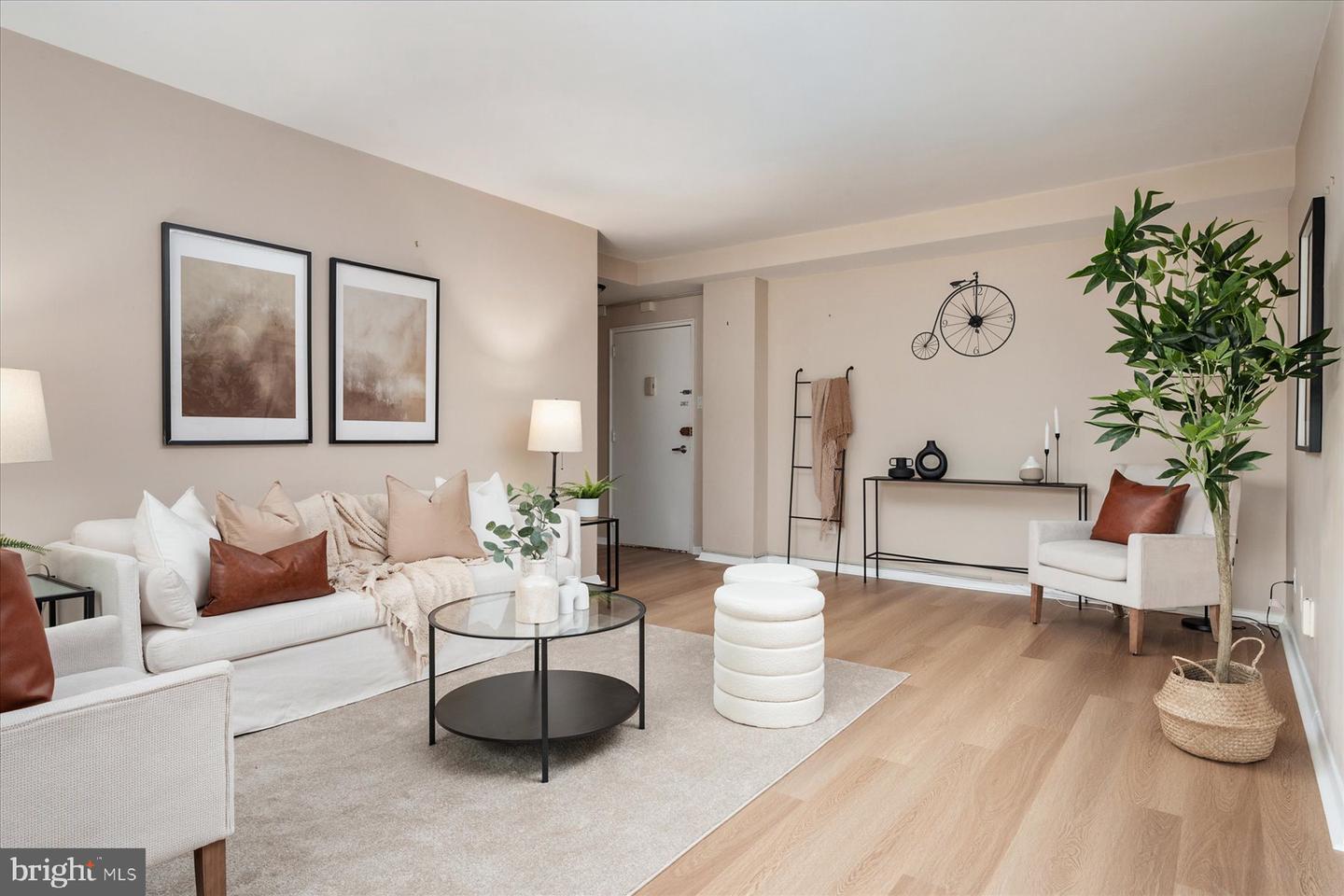 4740 CONNECTICUT AVE NW #515, WASHINGTON, District Of Columbia 20008, 2 Bedrooms Bedrooms, ,2 BathroomsBathrooms,Residential,For sale,4740 CONNECTICUT AVE NW #515,DCDC2197530 MLS # DCDC2197530