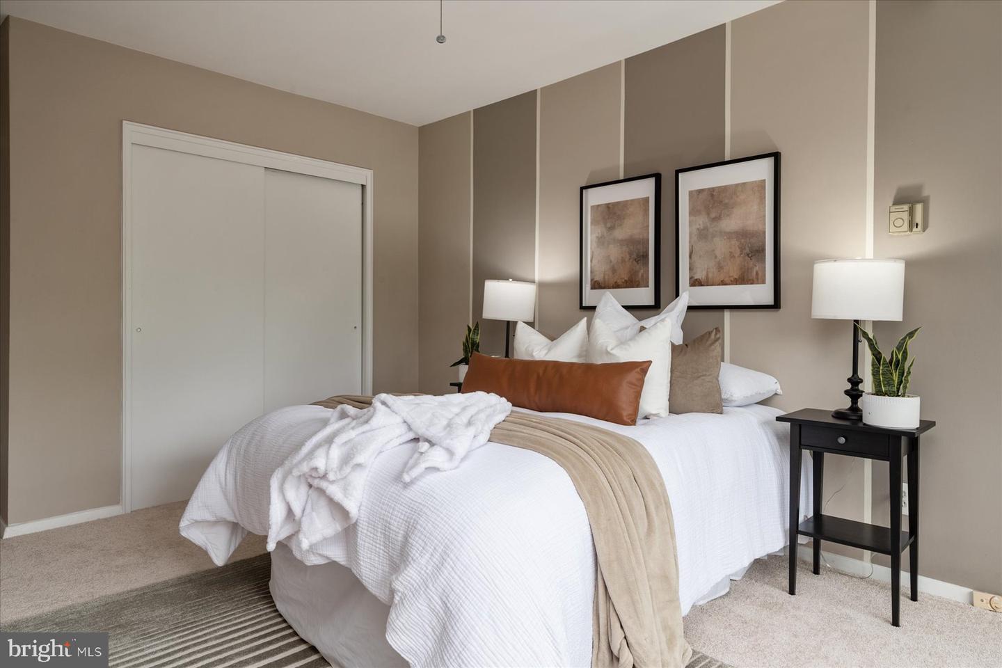 4740 CONNECTICUT AVE NW #515, WASHINGTON, District Of Columbia 20008, 2 Bedrooms Bedrooms, ,2 BathroomsBathrooms,Residential,For sale,4740 CONNECTICUT AVE NW #515,DCDC2197530 MLS # DCDC2197530