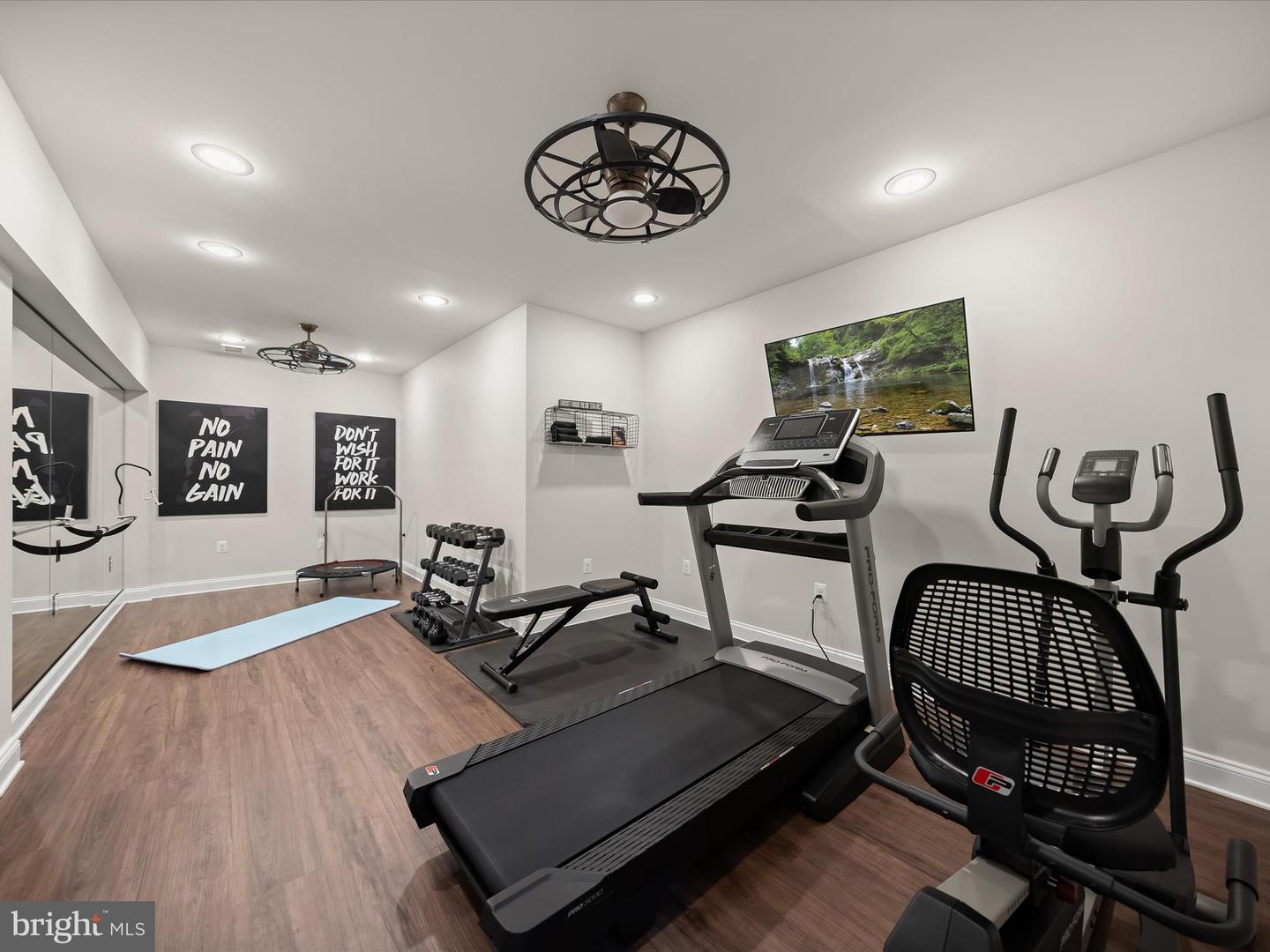15918 WATERFORD MEADOW PL, HAMILTON, Virginia 20158, 6 Bedrooms Bedrooms, ,6 BathroomsBathrooms,Residential,For sale,15918 WATERFORD MEADOW PL,VALO2094856 MLS # VALO2094856