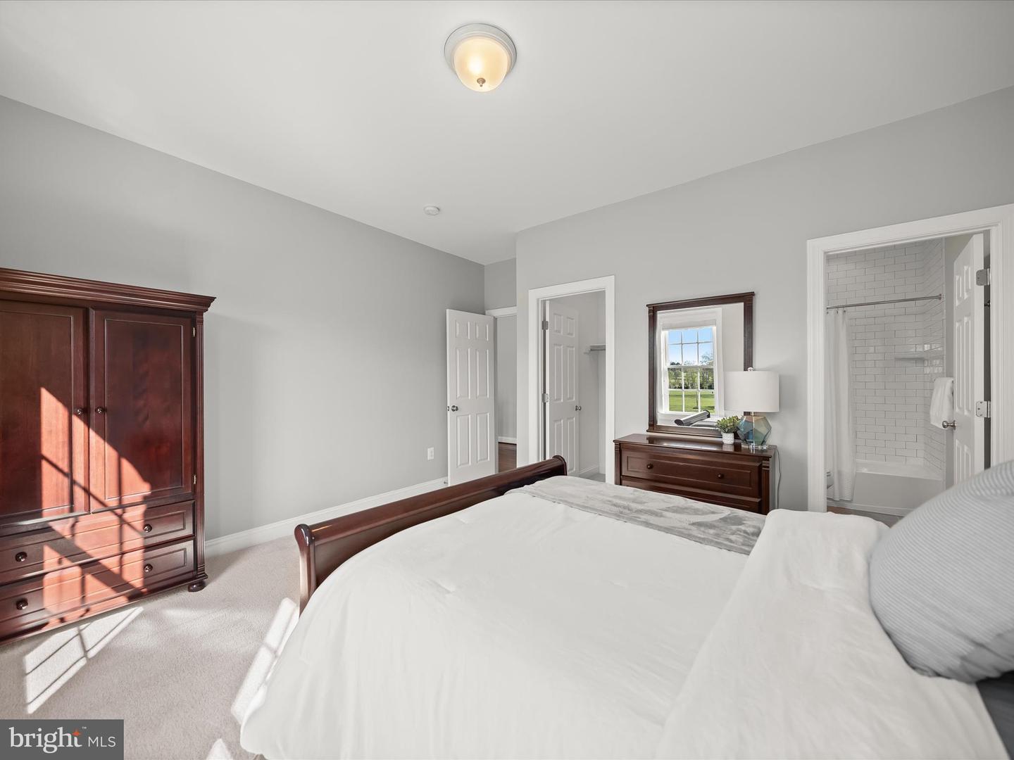 15918 WATERFORD MEADOW PL, HAMILTON, Virginia 20158, 6 Bedrooms Bedrooms, ,6 BathroomsBathrooms,Residential,For sale,15918 WATERFORD MEADOW PL,VALO2094856 MLS # VALO2094856