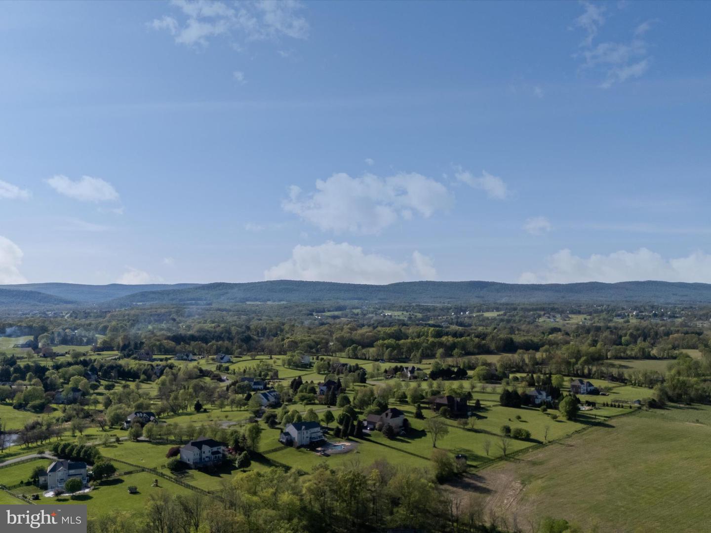 15918 WATERFORD MEADOW PL, HAMILTON, Virginia 20158, 6 Bedrooms Bedrooms, ,6 BathroomsBathrooms,Residential,For sale,15918 WATERFORD MEADOW PL,VALO2094856 MLS # VALO2094856