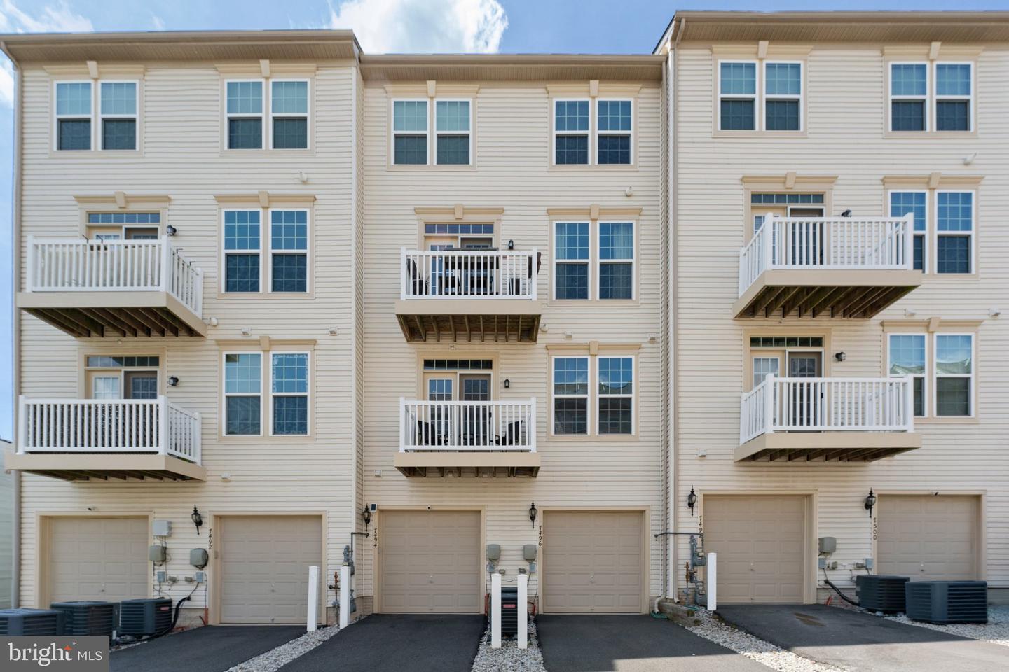 7494 BRUNSON CIR, GAINESVILLE, Virginia 20155, 3 Bedrooms Bedrooms, ,2 BathroomsBathrooms,Residential,For sale,7494 BRUNSON CIR,VAPW2093170 MLS # VAPW2093170