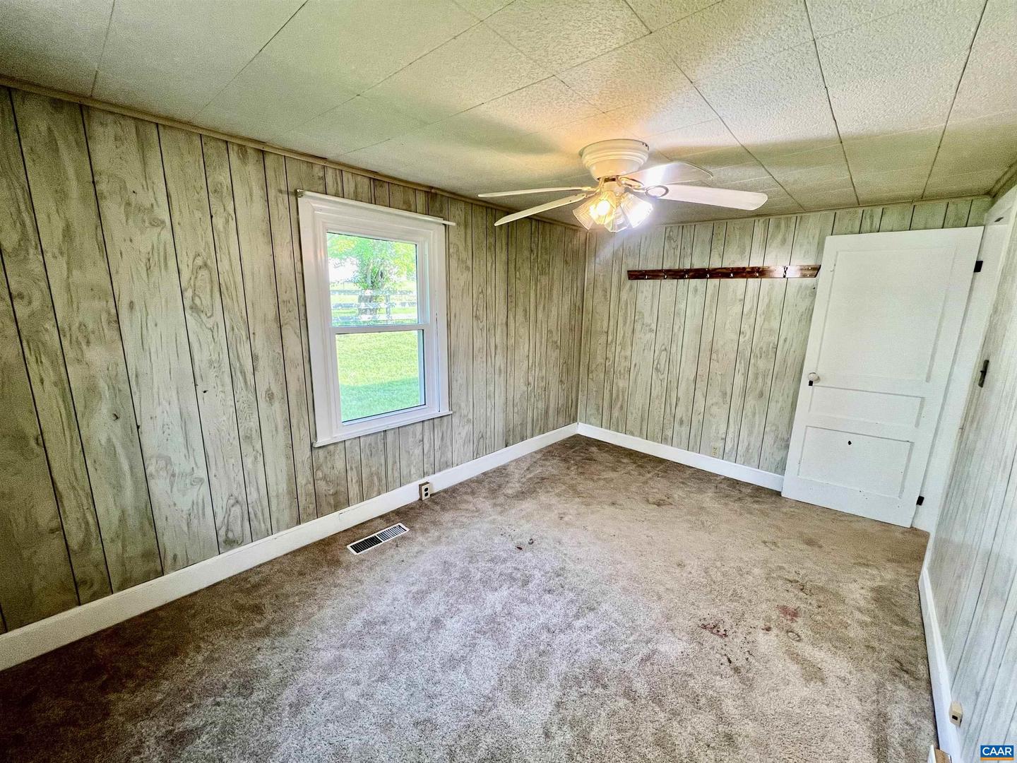 292 SUMMIT CHURCH RD, BRIDGEWATER, Virginia 22812, 3 Bedrooms Bedrooms, ,1 BathroomBathrooms,Residential,For sale,292 SUMMIT CHURCH RD,663697 MLS # 663697