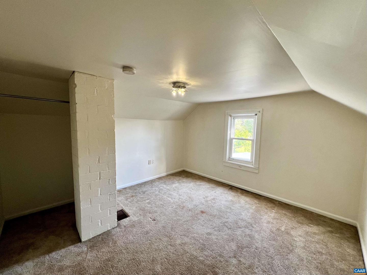 292 SUMMIT CHURCH RD, BRIDGEWATER, Virginia 22812, 3 Bedrooms Bedrooms, ,1 BathroomBathrooms,Residential,For sale,292 SUMMIT CHURCH RD,663697 MLS # 663697