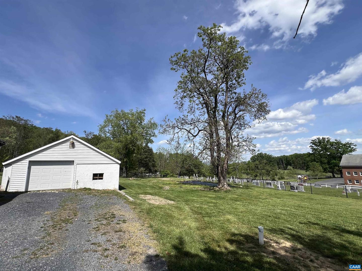 292 SUMMIT CHURCH RD, BRIDGEWATER, Virginia 22812, 3 Bedrooms Bedrooms, ,1 BathroomBathrooms,Residential,For sale,292 SUMMIT CHURCH RD,663697 MLS # 663697