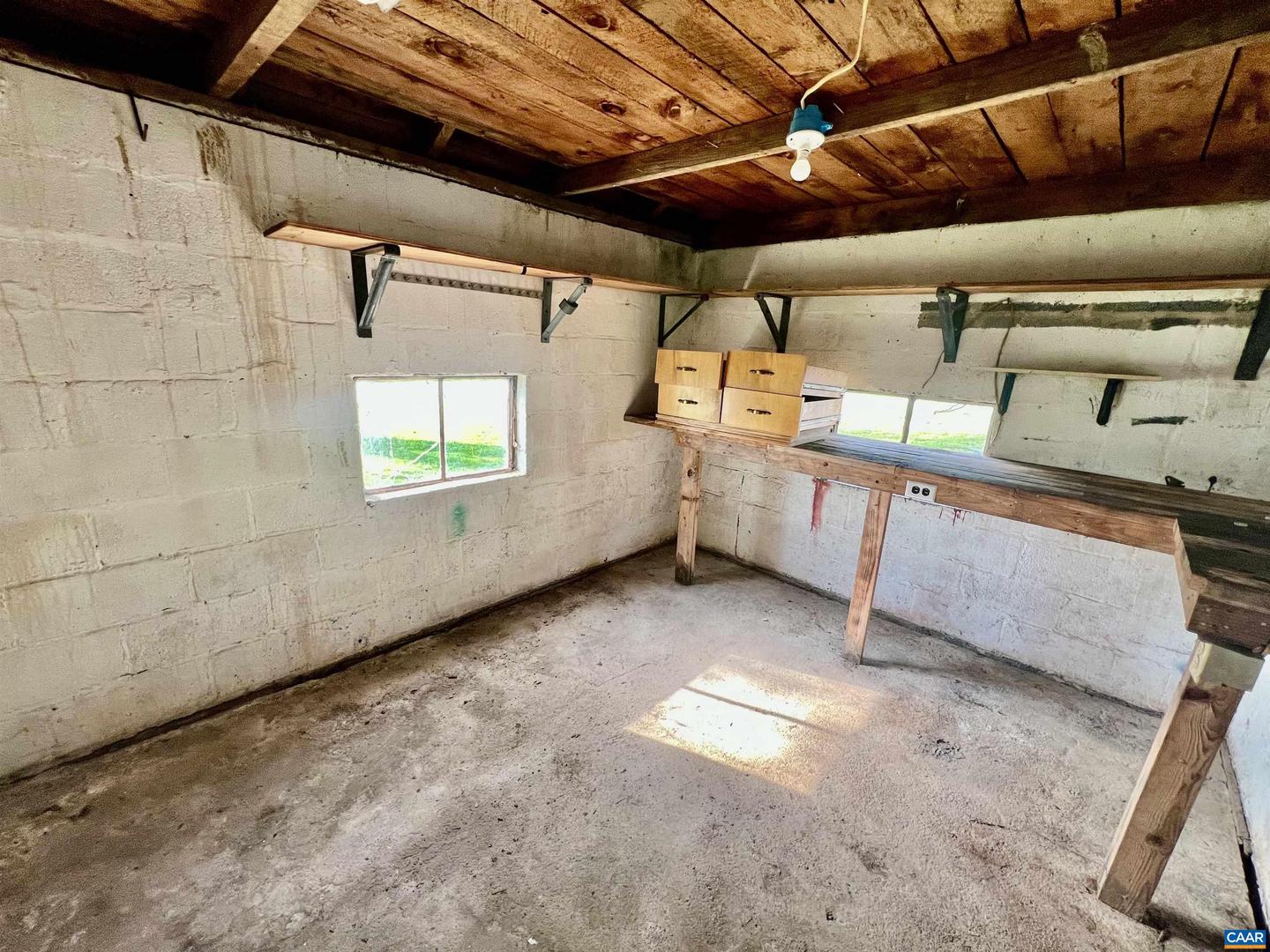 292 SUMMIT CHURCH RD, BRIDGEWATER, Virginia 22812, 3 Bedrooms Bedrooms, ,1 BathroomBathrooms,Residential,For sale,292 SUMMIT CHURCH RD,663697 MLS # 663697