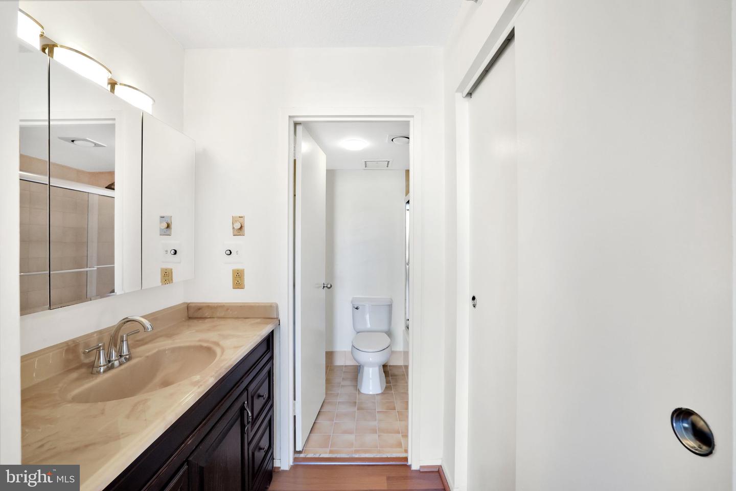 1808 OLD MEADOW RD #1015, MCLEAN, Virginia 22102, 2 Bedrooms Bedrooms, ,2 BathroomsBathrooms,Residential,For sale,1808 OLD MEADOW RD #1015,VAFX2236640 MLS # VAFX2236640
