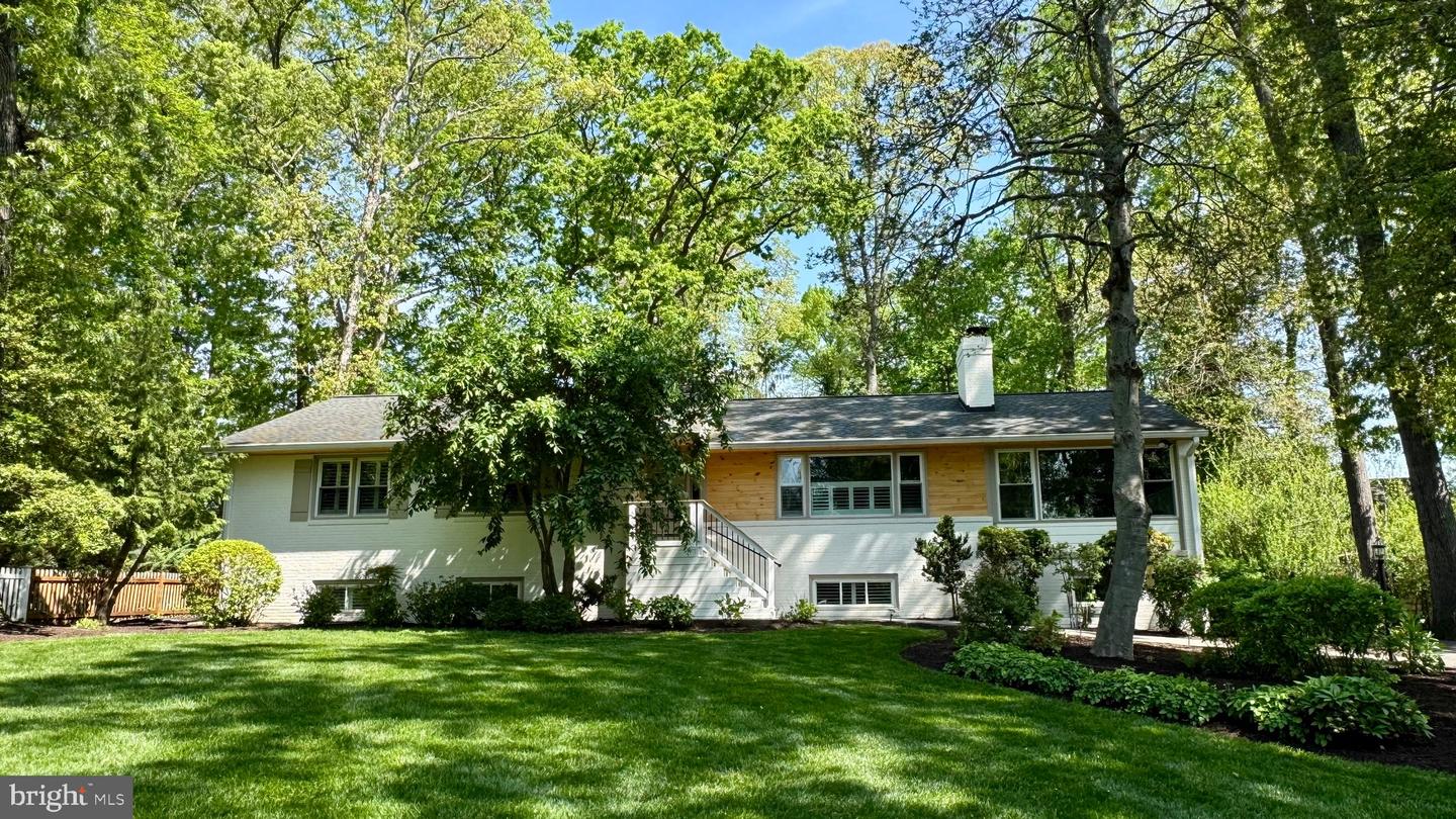 8902 SOUTHWICK ST, FAIRFAX, Virginia 22031, 4 Bedrooms Bedrooms, ,3 BathroomsBathrooms,Residential,For sale,8902 SOUTHWICK ST,VAFX2236672 MLS # VAFX2236672