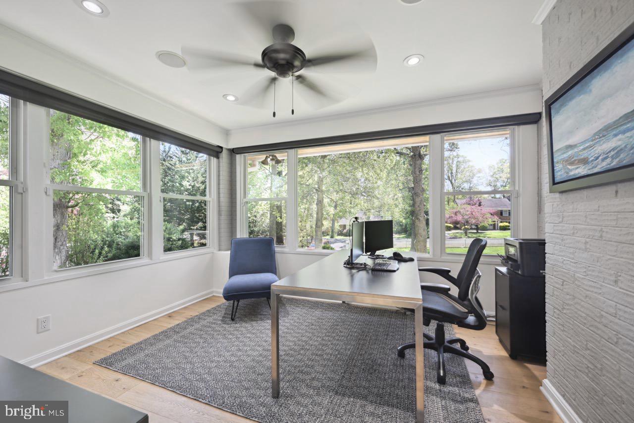 8902 SOUTHWICK ST, FAIRFAX, Virginia 22031, 4 Bedrooms Bedrooms, ,3 BathroomsBathrooms,Residential,For sale,8902 SOUTHWICK ST,VAFX2236672 MLS # VAFX2236672