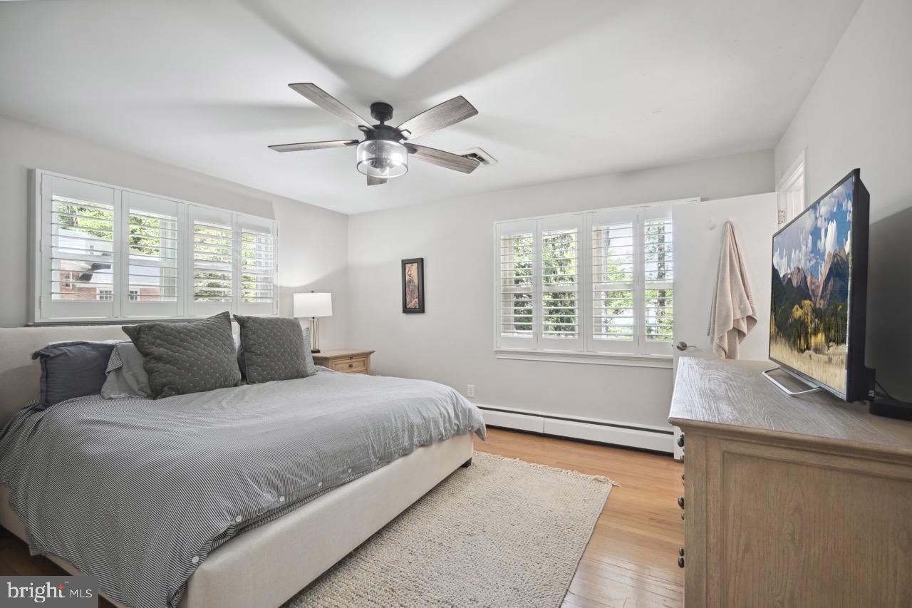 8902 SOUTHWICK ST, FAIRFAX, Virginia 22031, 4 Bedrooms Bedrooms, ,3 BathroomsBathrooms,Residential,For sale,8902 SOUTHWICK ST,VAFX2236672 MLS # VAFX2236672