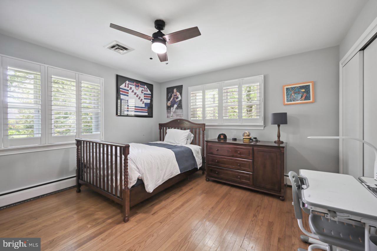 8902 SOUTHWICK ST, FAIRFAX, Virginia 22031, 4 Bedrooms Bedrooms, ,3 BathroomsBathrooms,Residential,For sale,8902 SOUTHWICK ST,VAFX2236672 MLS # VAFX2236672