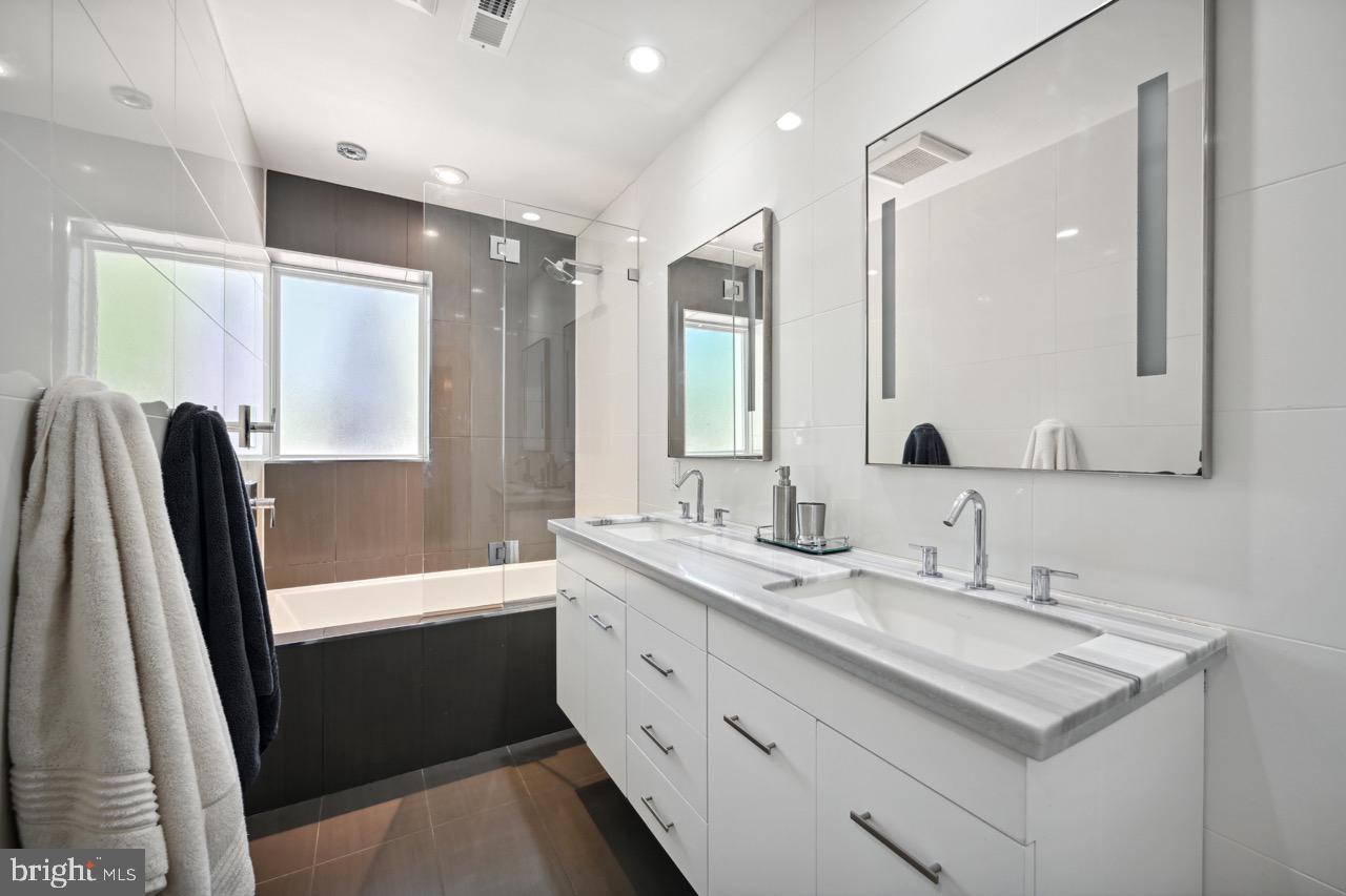 8902 SOUTHWICK ST, FAIRFAX, Virginia 22031, 4 Bedrooms Bedrooms, ,3 BathroomsBathrooms,Residential,For sale,8902 SOUTHWICK ST,VAFX2236672 MLS # VAFX2236672