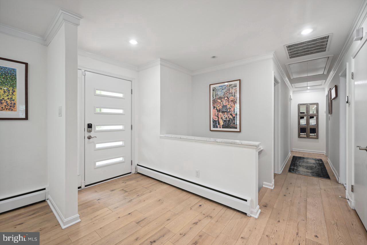 8902 SOUTHWICK ST, FAIRFAX, Virginia 22031, 4 Bedrooms Bedrooms, ,3 BathroomsBathrooms,Residential,For sale,8902 SOUTHWICK ST,VAFX2236672 MLS # VAFX2236672